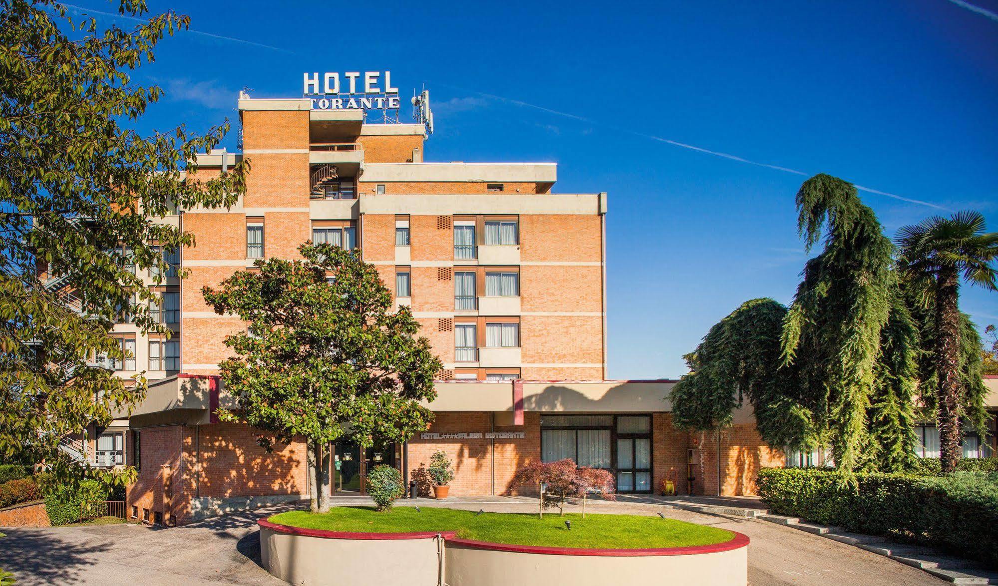 Hotel Salera Asti Eksteriør billede