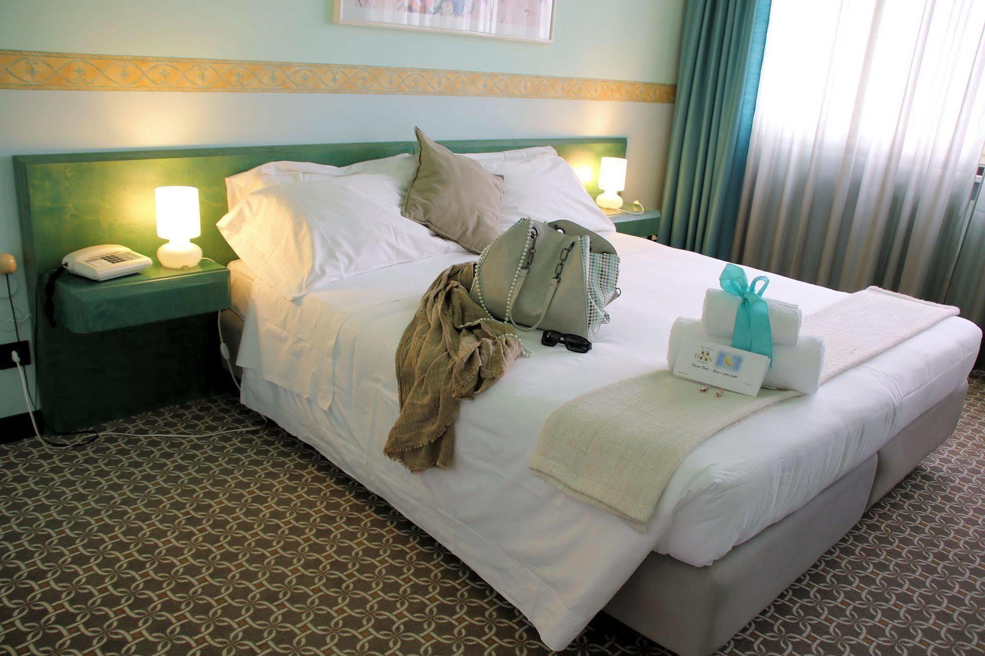 Hotel Salera Asti Eksteriør billede