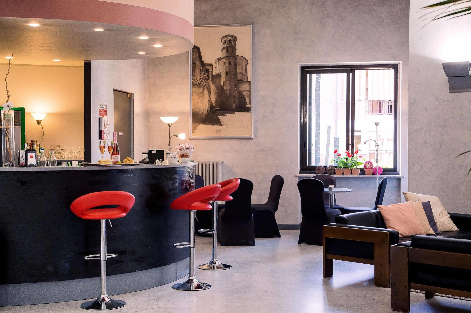 Hotel Salera Asti Eksteriør billede